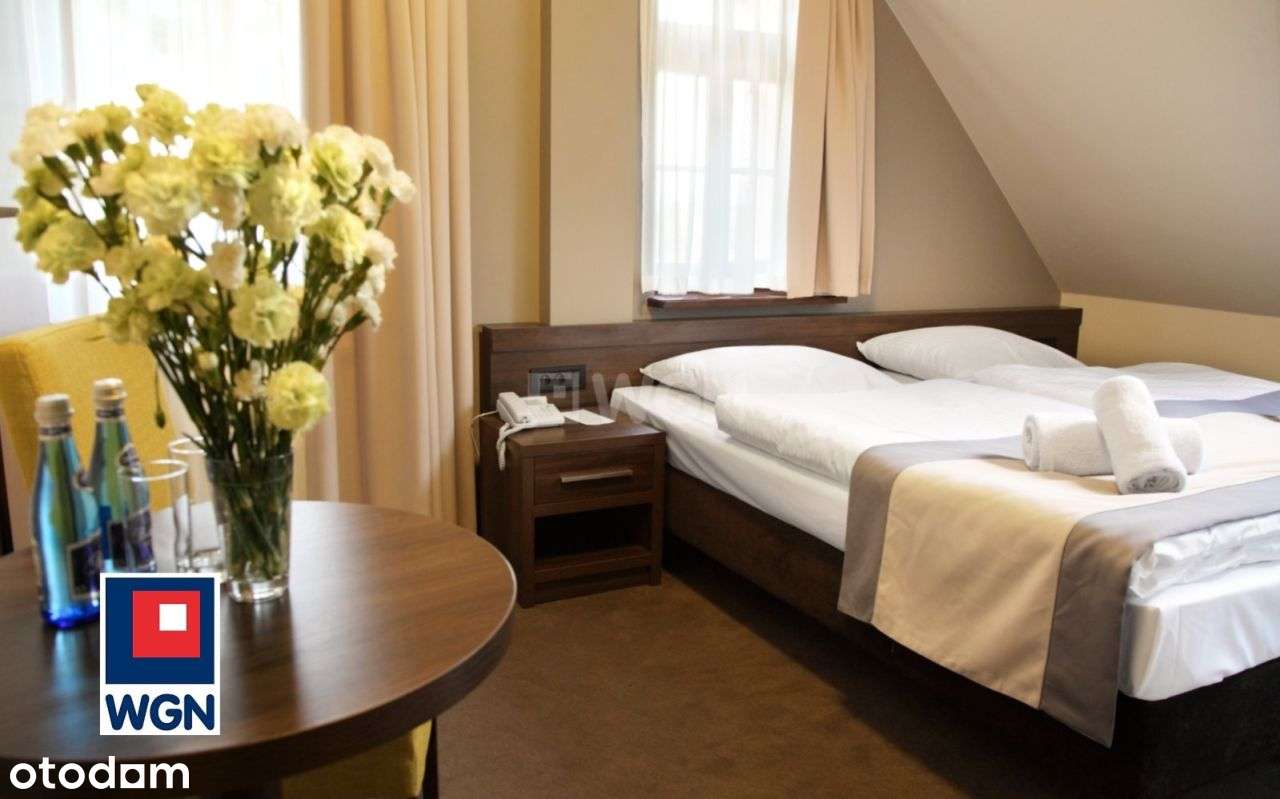 Dom, 962 m², Oleśnica-1