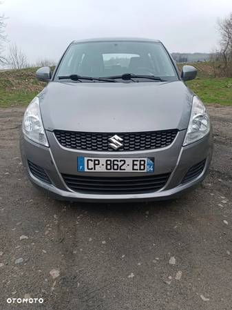 Suzuki Swift 1.3 DDiS Club - 13