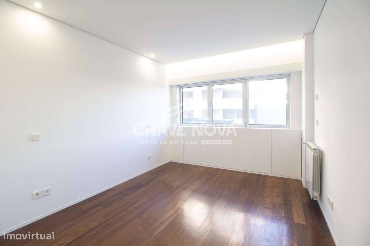 Apartamento T4 de Luxo com Vista Mar – Matosinhos-11
