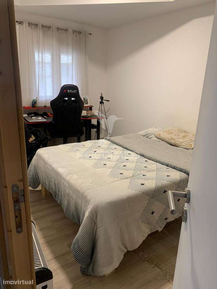 MORADIA COM 6 APARTAMENTOS INDEPENDENTES - Grande imagem: 4/6