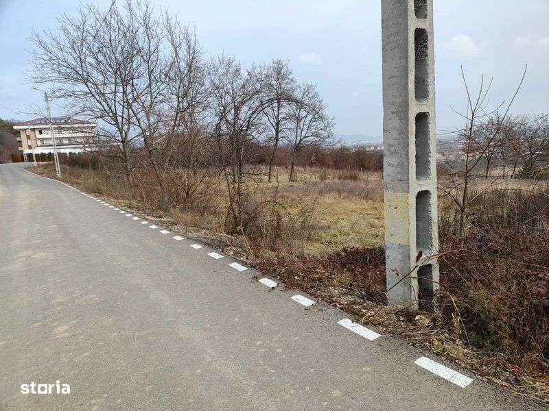 Vand teren intravilan - Imagine principală: 5/5