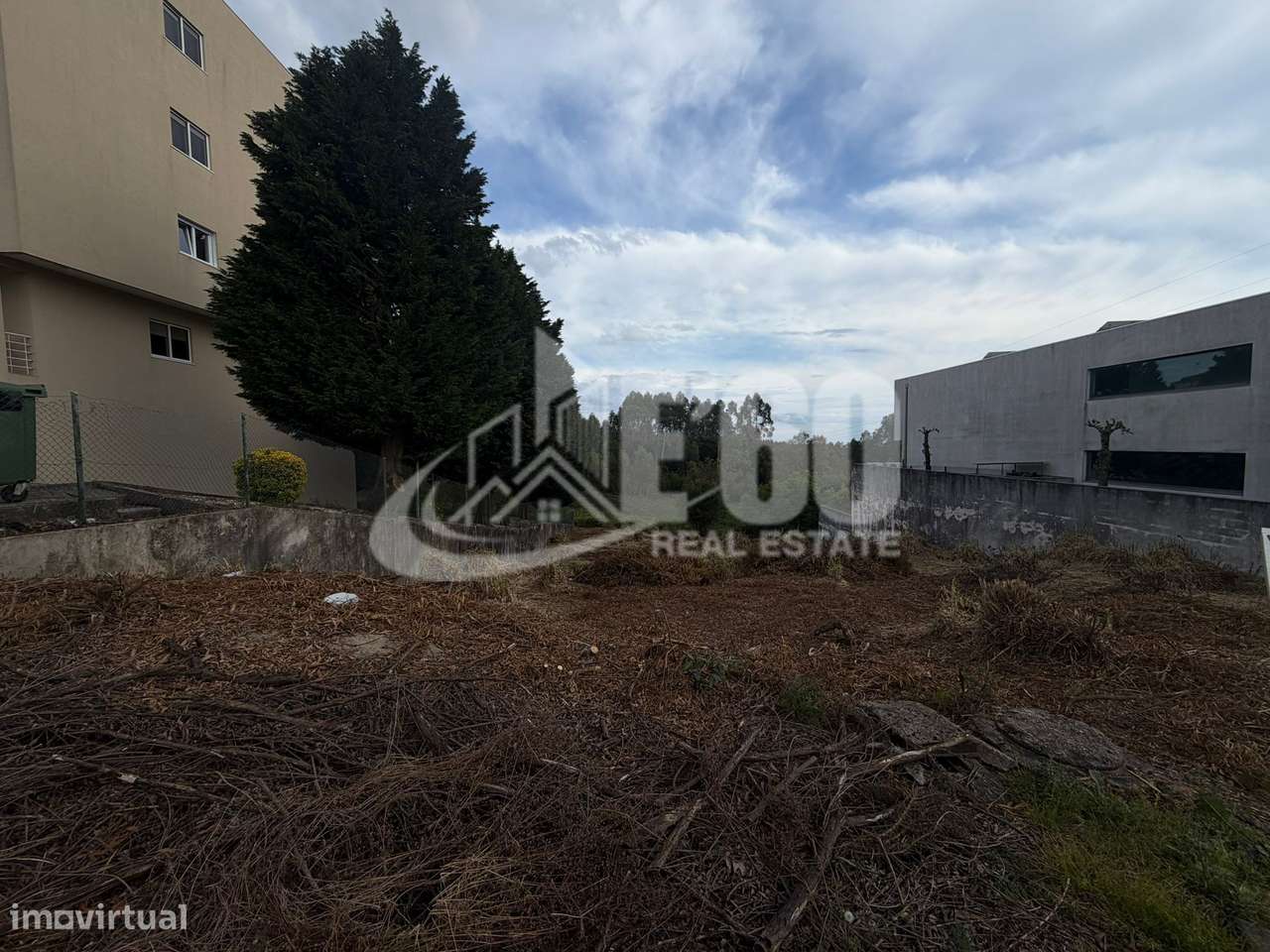 TERRENO P/CONSTRUÇÃO DE MORADIA-1