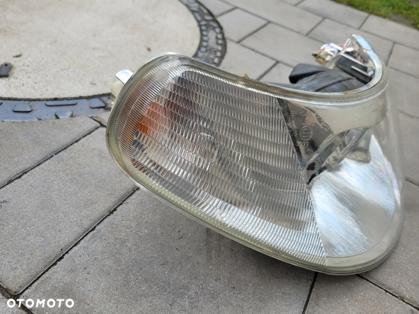 Lampa przód, przednia Piaggio Hexagon 125 - 2