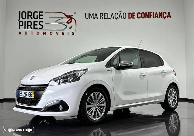 Peugeot 208 1.5 BlueHDi Signature - 1