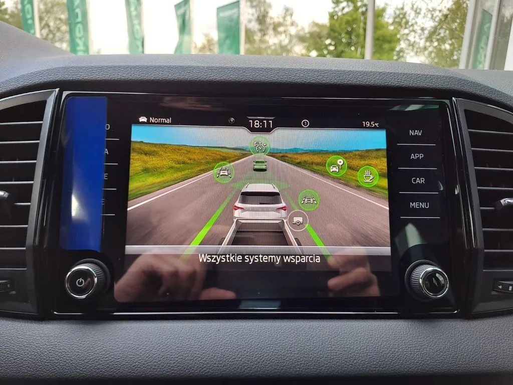 SKODA KAROQ 1.5 TSI 150KM DSG SPORTLINE, dostępny od ręki, fabryczny hak
