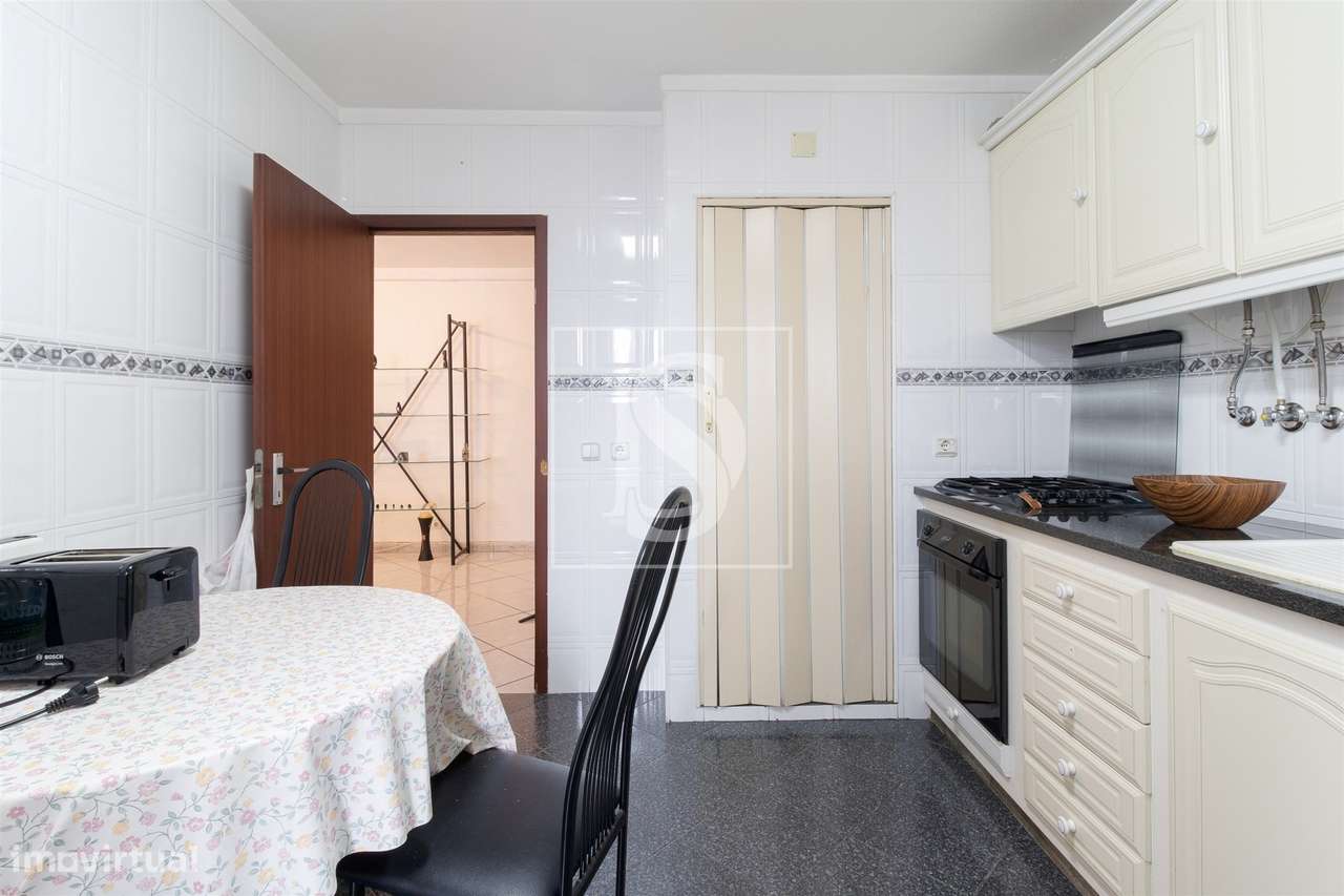 Apartamento T3 Venda em Santo António da Charneca,Barreiro-5