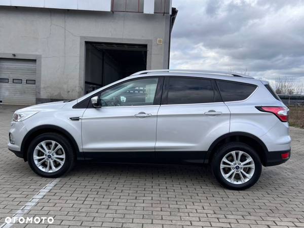 Ford Kuga 2.0 TDCi FWD Titanium - 9