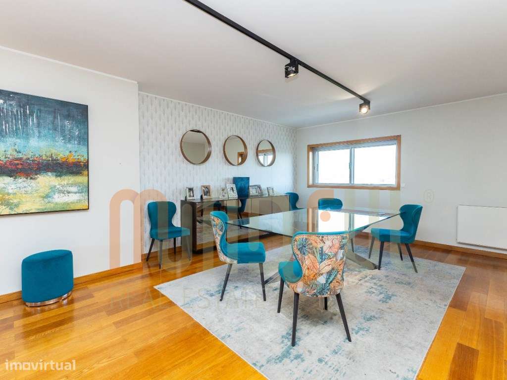 PENTHOUSE PARA VENDA T4, com 2 Suites com Vistas de Mar/Rio, Lugar ...-9