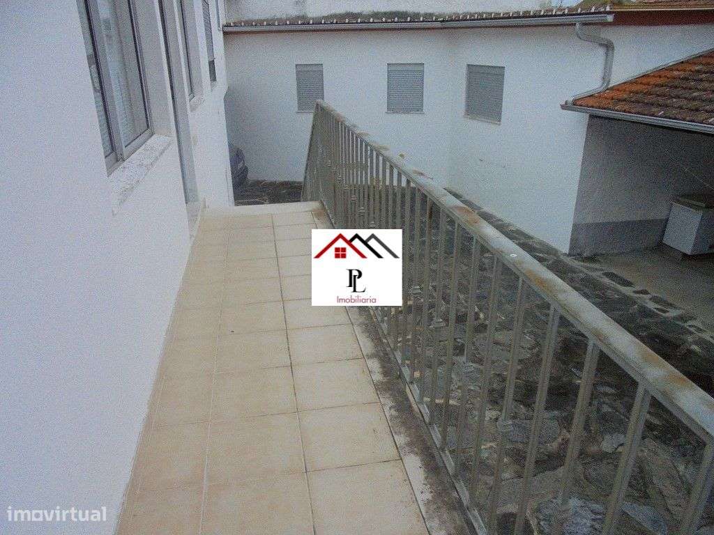 Prédio  em Poiares (V137PL) - Grande imagem: 3/30