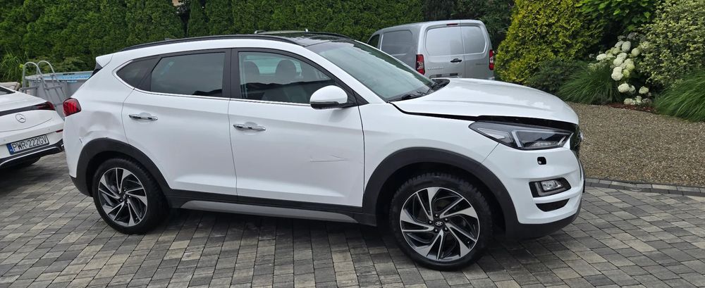 Hyundai Tucson III (2015-2020) blue 1.6 CRDi 4WD Premium 2020