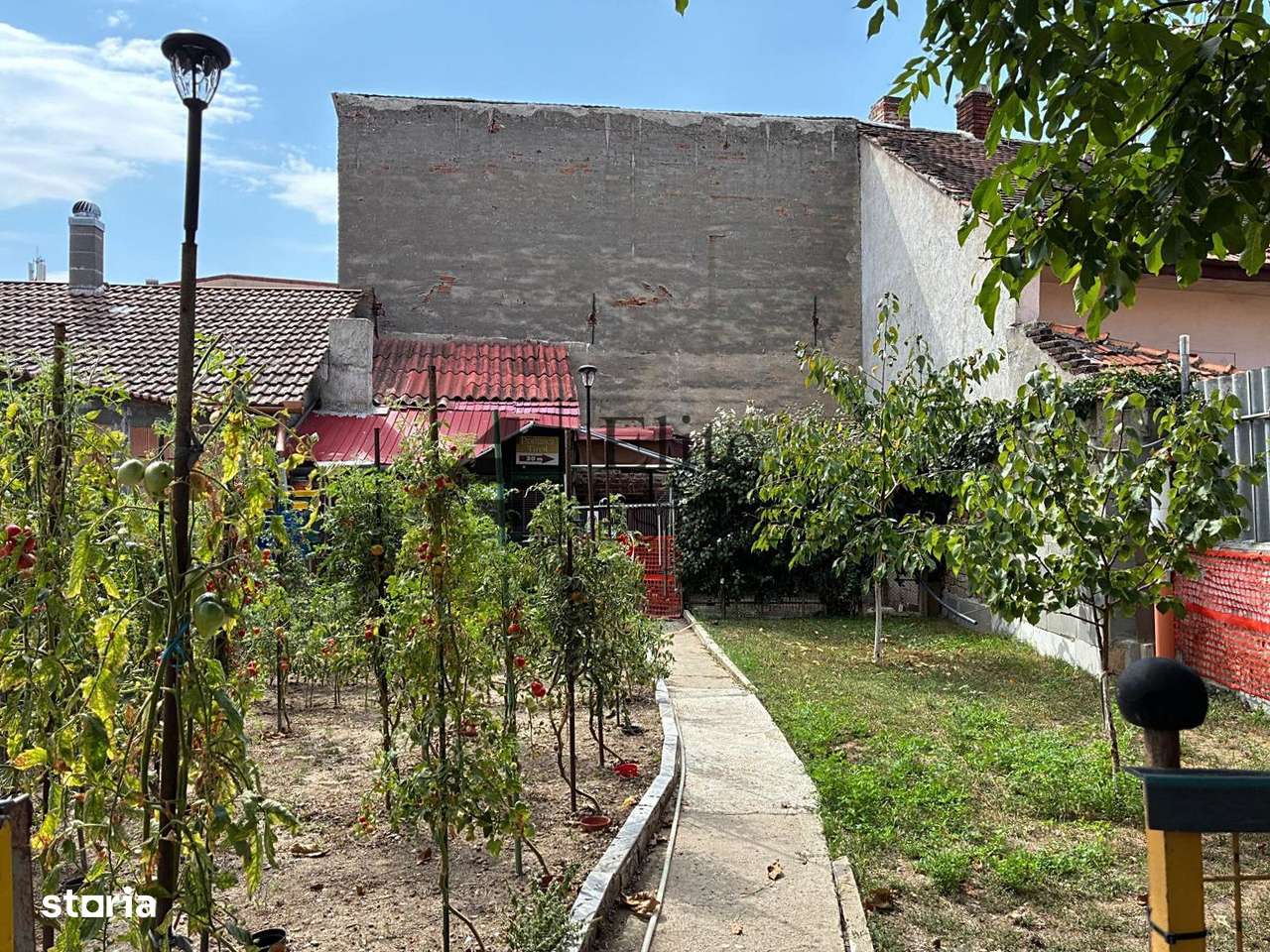 Casa de vanzare cu 411 mp teren ultracentral in Oradea - Imagine principală: 5/7