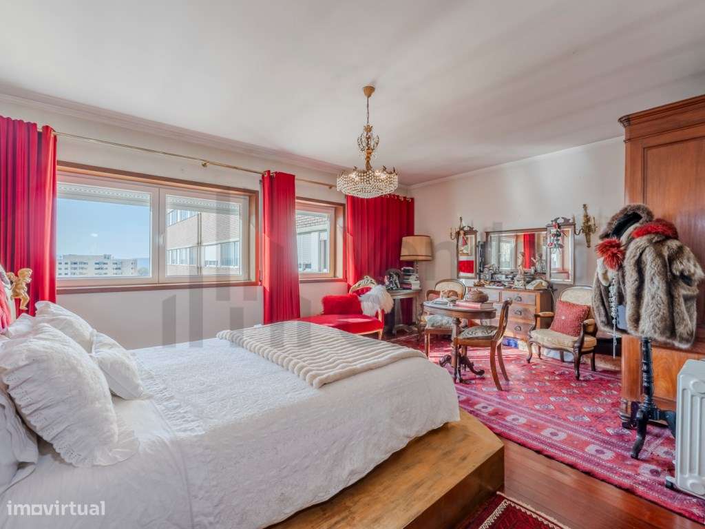 Vende-se T3 - Braga Centro-23