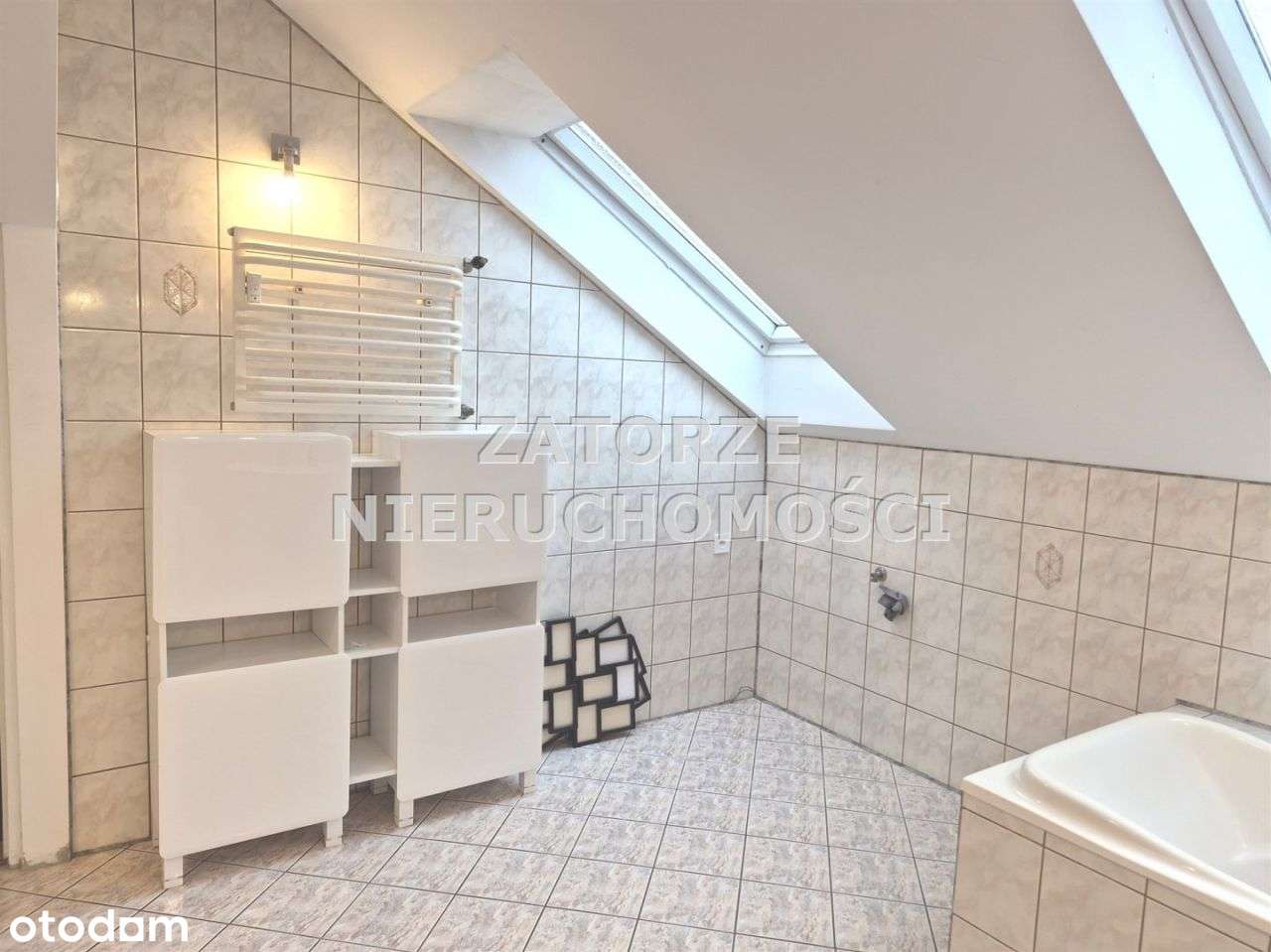 Ekskluzywne dwupoziomowe 73m2/ 2 łazienki / Loggia-9