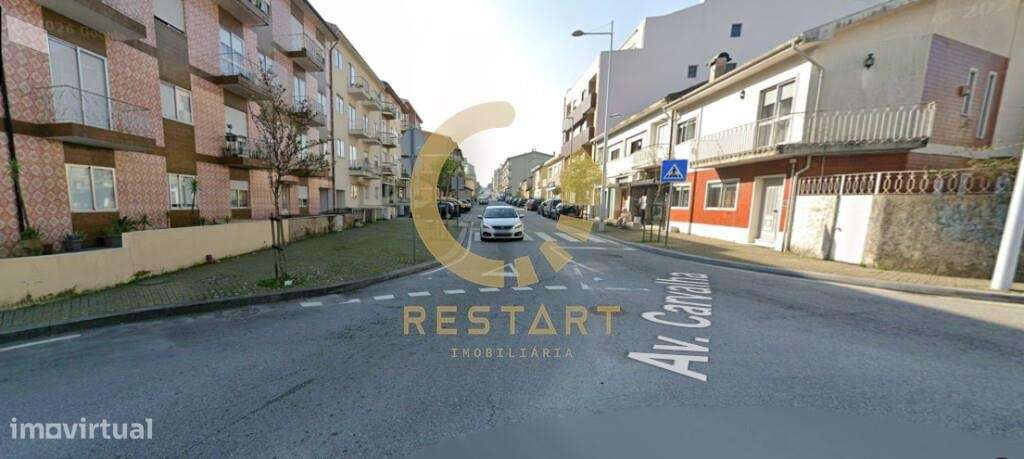 Apartamento T2 (Av da Carvalha - Rio Tinto)-23