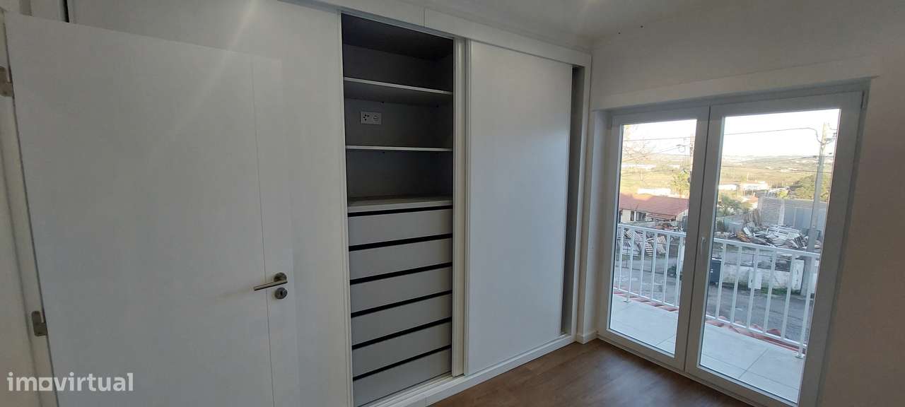 Apartamento T3 Novo na Lourinhã-11
