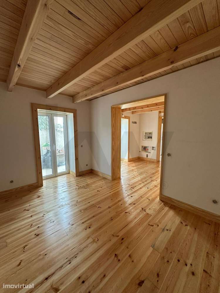 Moradia T2 Reconstruída em Autoguia, Calheta | Excelente Exposição Sol - Grande imagem: 5/42