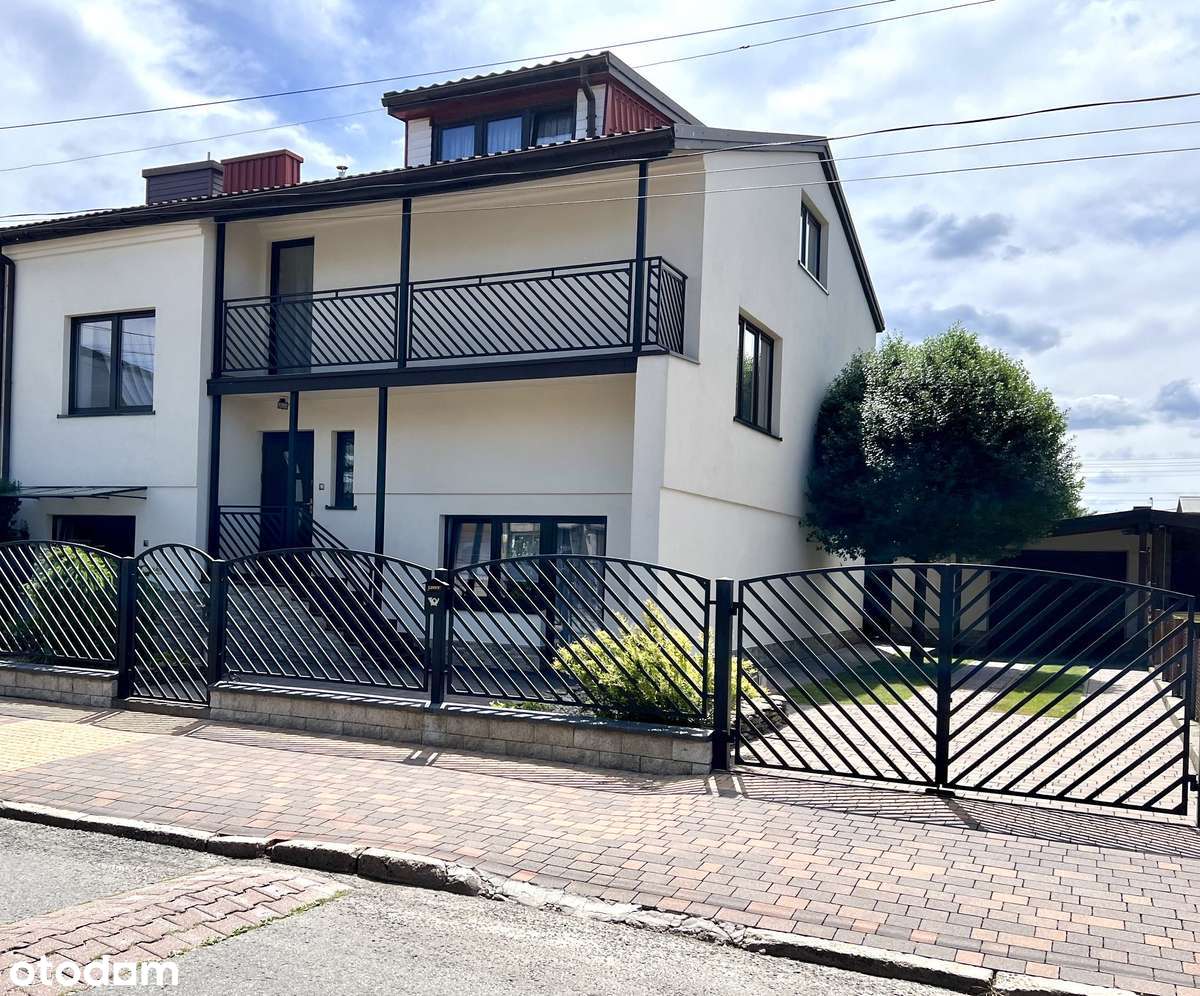 Przestronny dom z ogrodem w świetnej lokalizacji - Pełny obrazek: 5/19