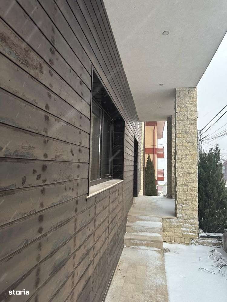 Vilă deosebită cu vedere panoramică la Munții Bucegi – Bușteni, str. C-0