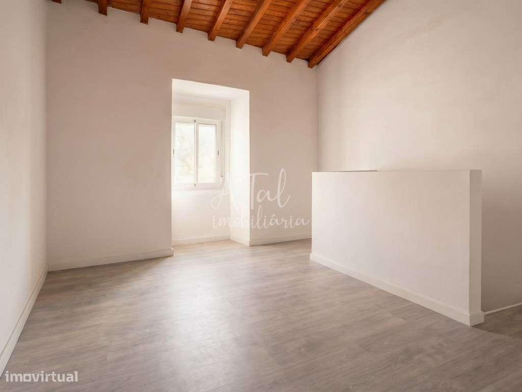 Moradia T3 Remodelada em Nisa-6