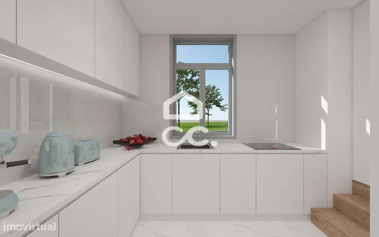 Moradia com projeto aprovado para T4 de luxo, na Foz Velha, com garage-8