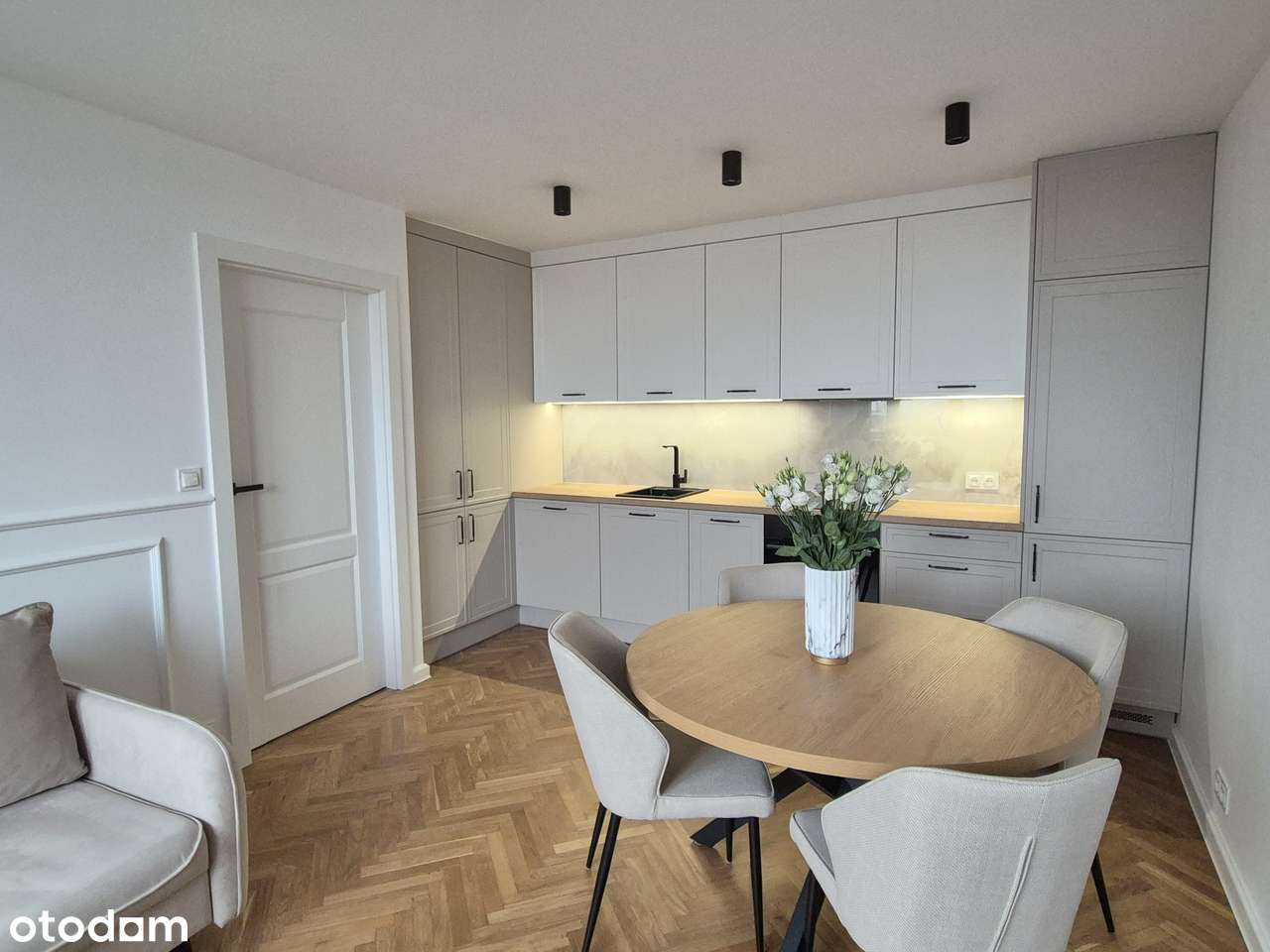 Metro Dworzec Wileński - Mieszkanie z przestronnym salonem-4