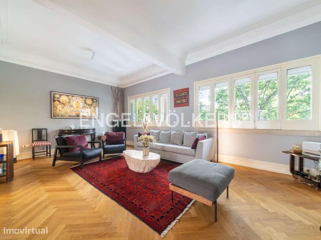 Apartamento T3+1 com Terraço Ajardinado na Avenida da Liberdade-2