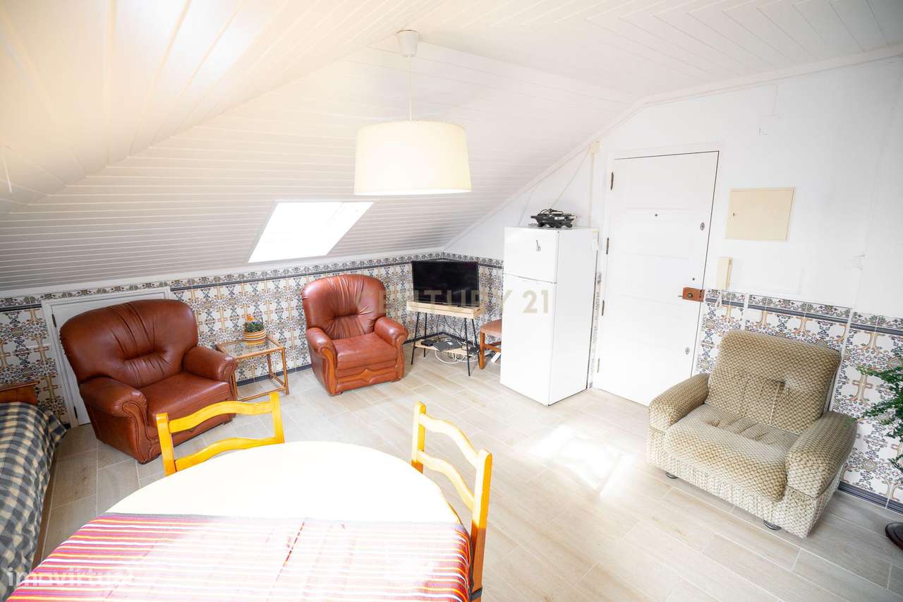 T1 NA ERICEIRA COM VISTA MAR - Grande imagem: 5/17