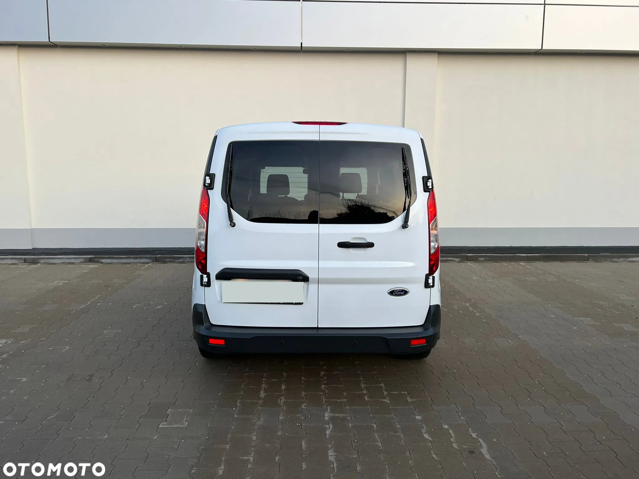 Ford Transit Connect - 13