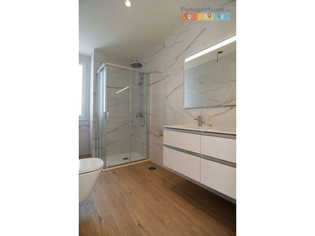 Moradia térrea T3 independente com piscina-13