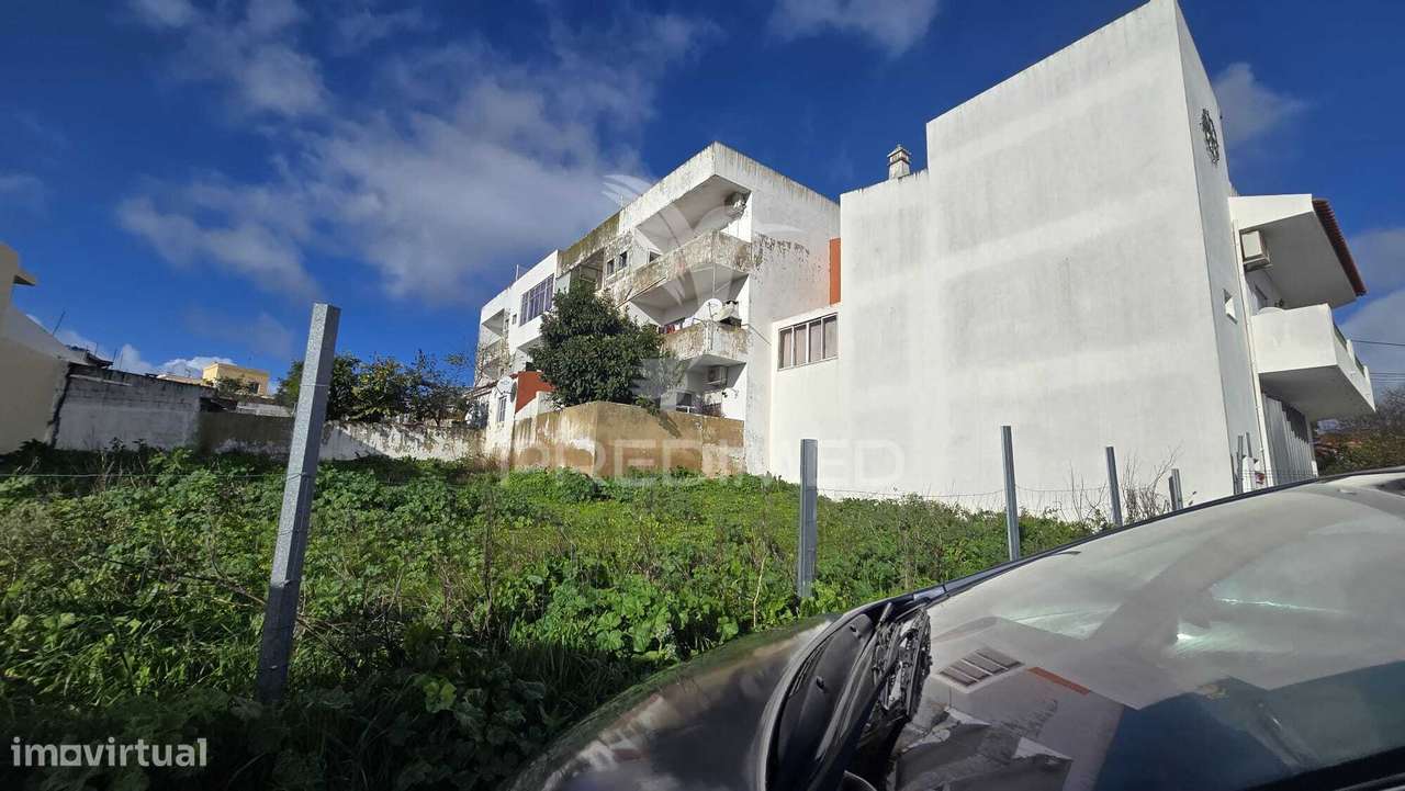 Terreno para Construção com Potencial para 6 Apartamentos - Grande imagem: 4/13