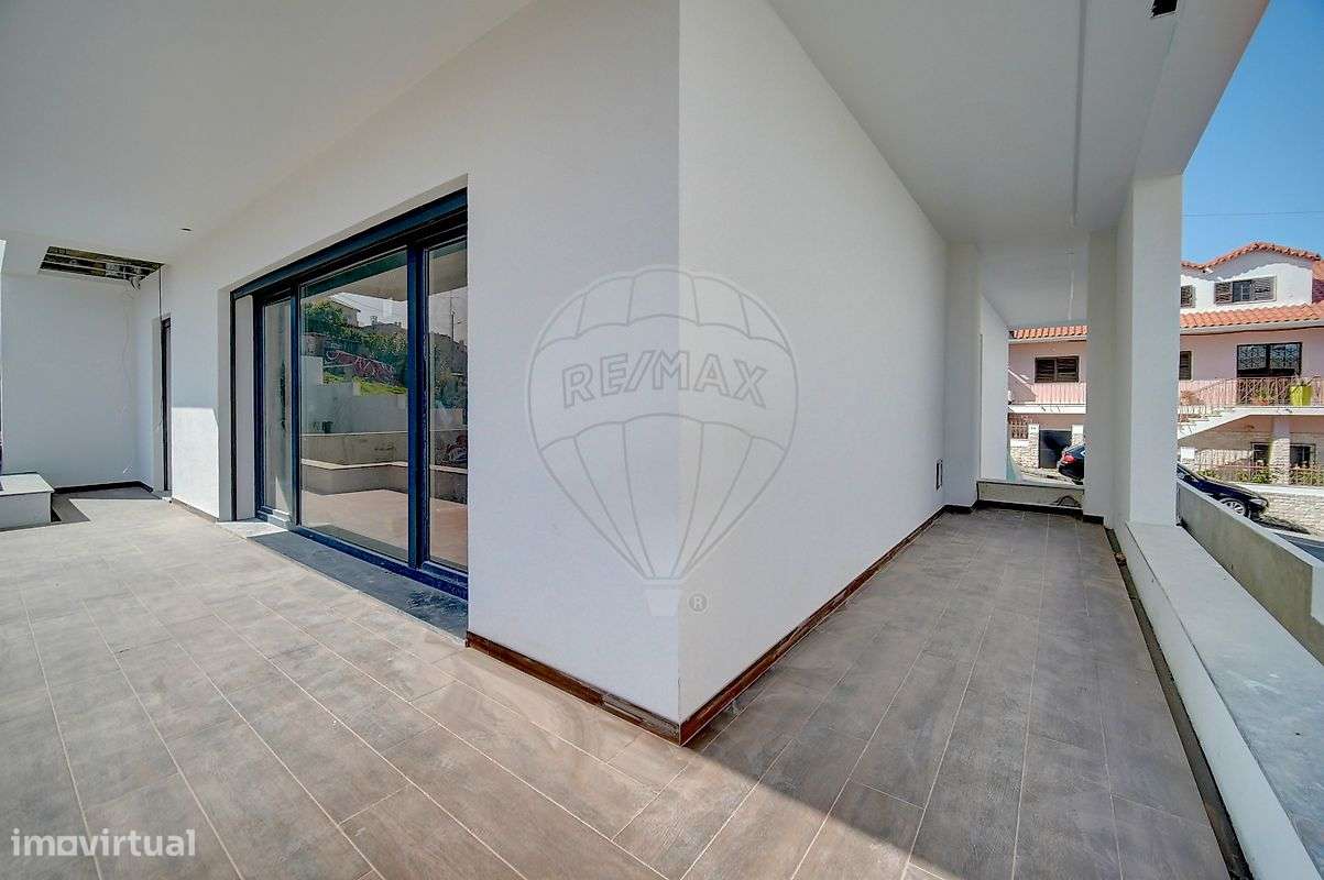 Moradia T5 para venda-17