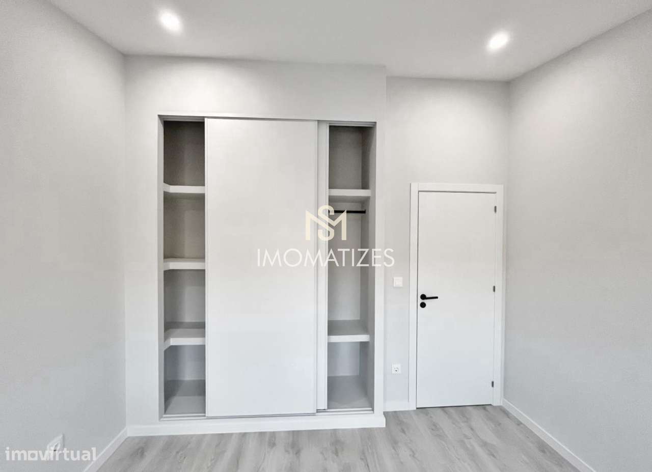 Apartamento T2 Penthouse Remodelado - Póvoa de Varzim-8