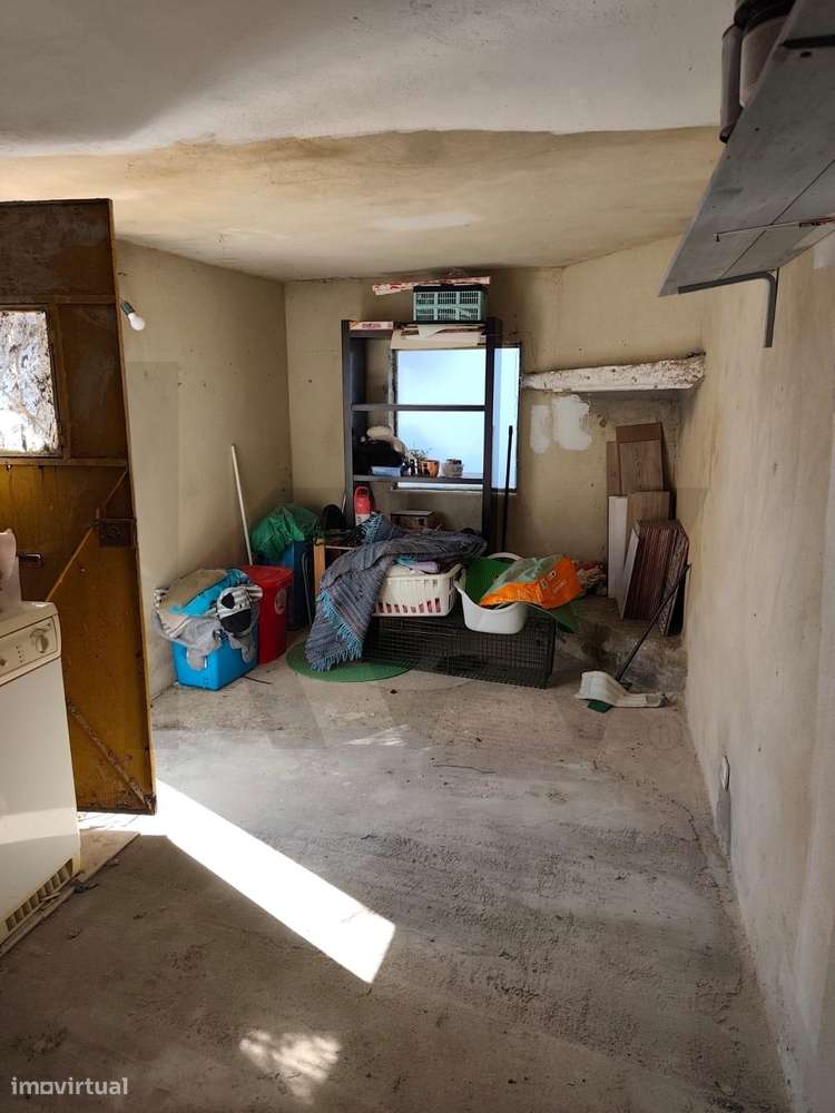 APARTAMENTO T2 TOTALMENTE REMODELADO COM LOGRADOURO – CRUZ DE PAU-9