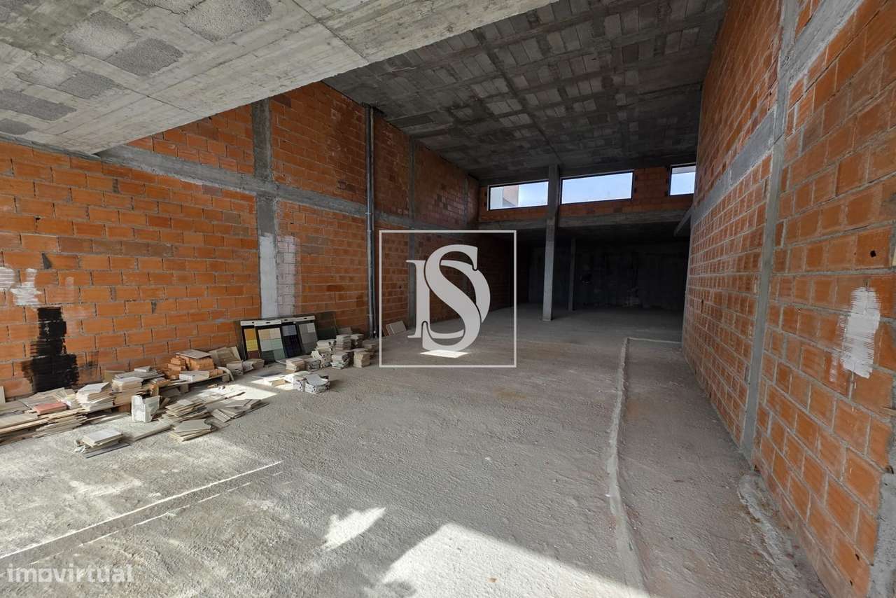 Espaço comercial com 205m2 em ValRio, Viseu - Grande imagem: 3/7