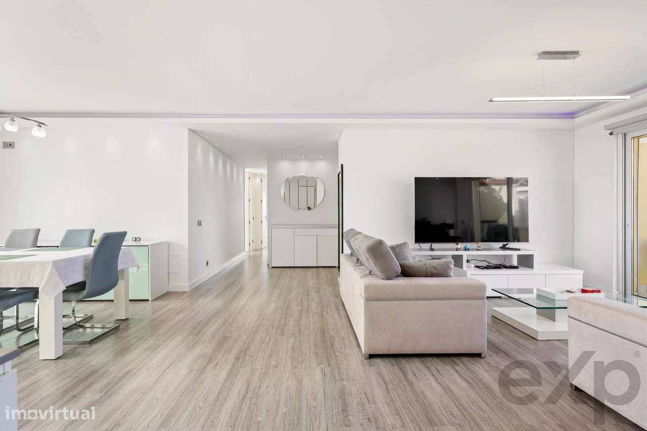 Exclusivo Penthouse T3 com Terraço Privativo de 119 m², Vista Mar e Vi - Grande imagem: 5/60