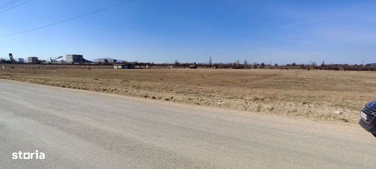 Teren industrial la drum asfaltat - langa Ocolitoarea Municipala-0