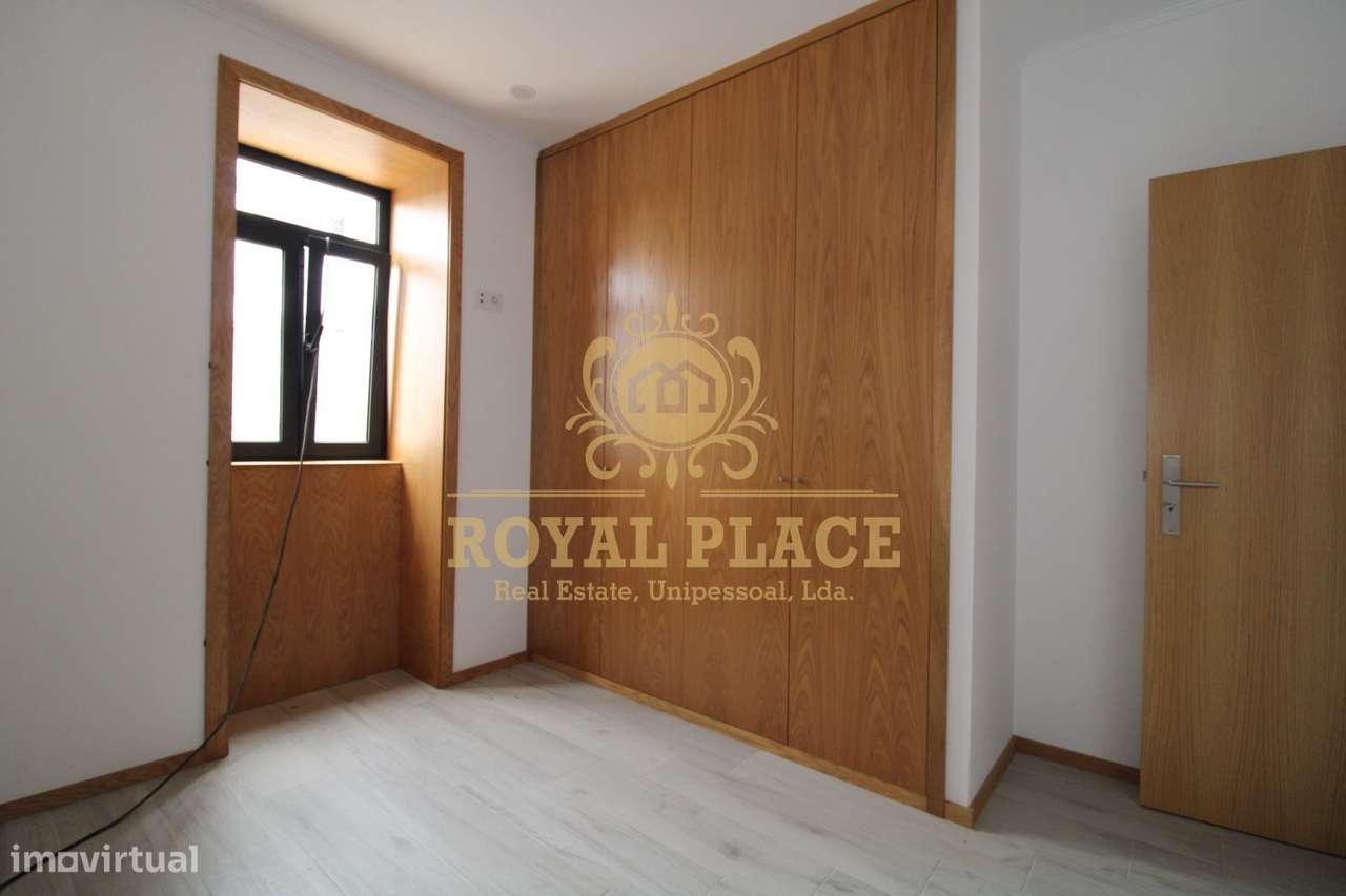 Moradia V2 Renovada com Anexo, Lourosa-16