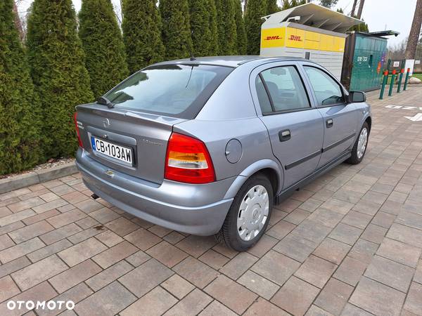 Opel Astra II 1.4 Start - 9