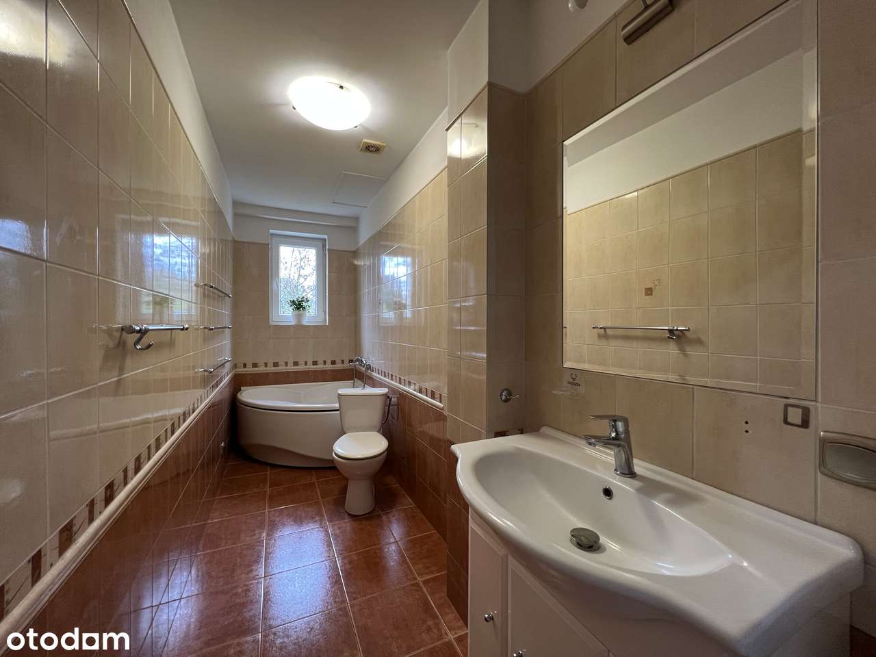 Dom z ogrodem dla dwóch rodzin!Możliwość prowadzenia działalności gosp-15