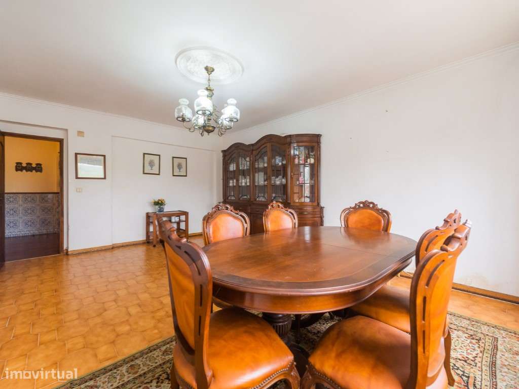 T3 COM GARAGEM PARA 2 CARROS, MASSAMÁ-6