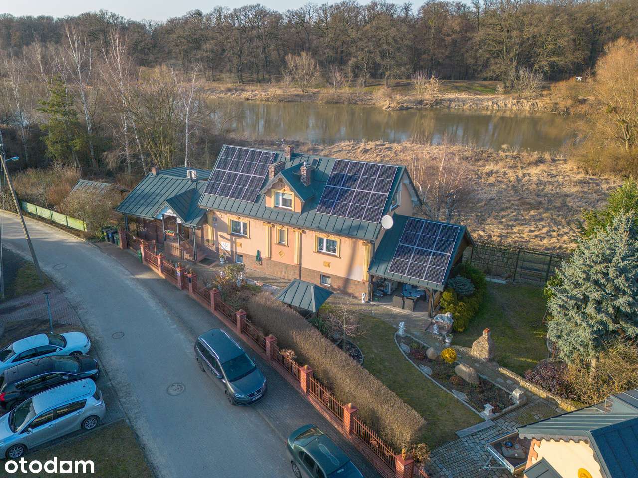 Dom na skarpie z widokiem na Odrę | PV + Pompa ciepła | 225m2-0