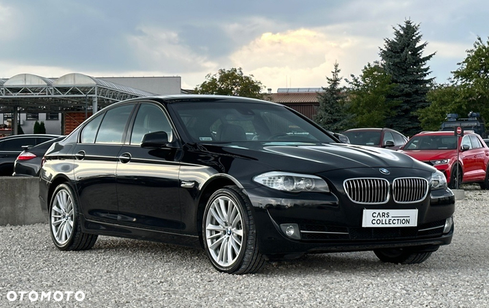 BMW Seria 5 550i - 2