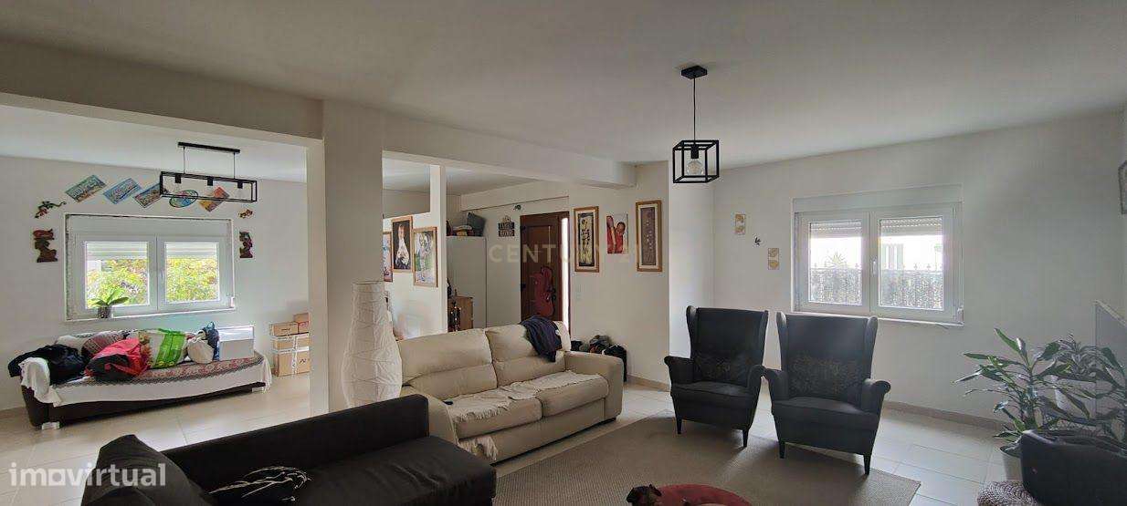 Moradia independente com 8 quartos | Caneças-Odivelas-5