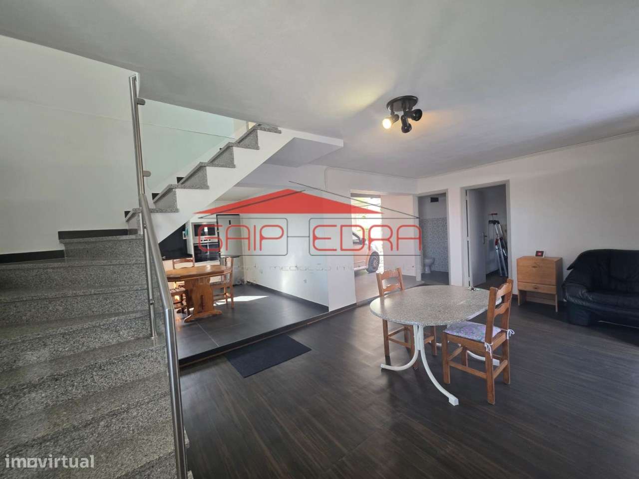 Moradia T4 com Jardim e Garagem em Lourosa-9