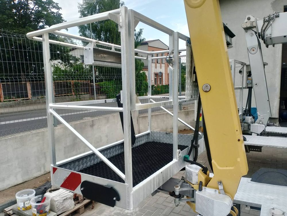 Podnośnika koszowy Zwyżka Pilot bdb stan 21 metrów OGON ! - zdjęcie 16
