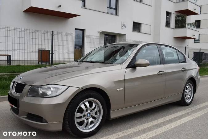 BMW Seria 3 320i - 2