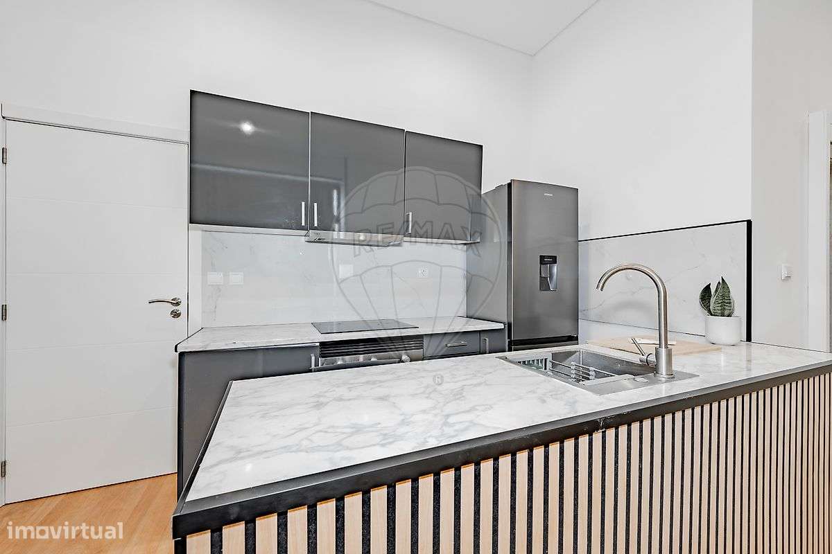 Apartamento T0 para venda na Rua do Caires, Braga-0