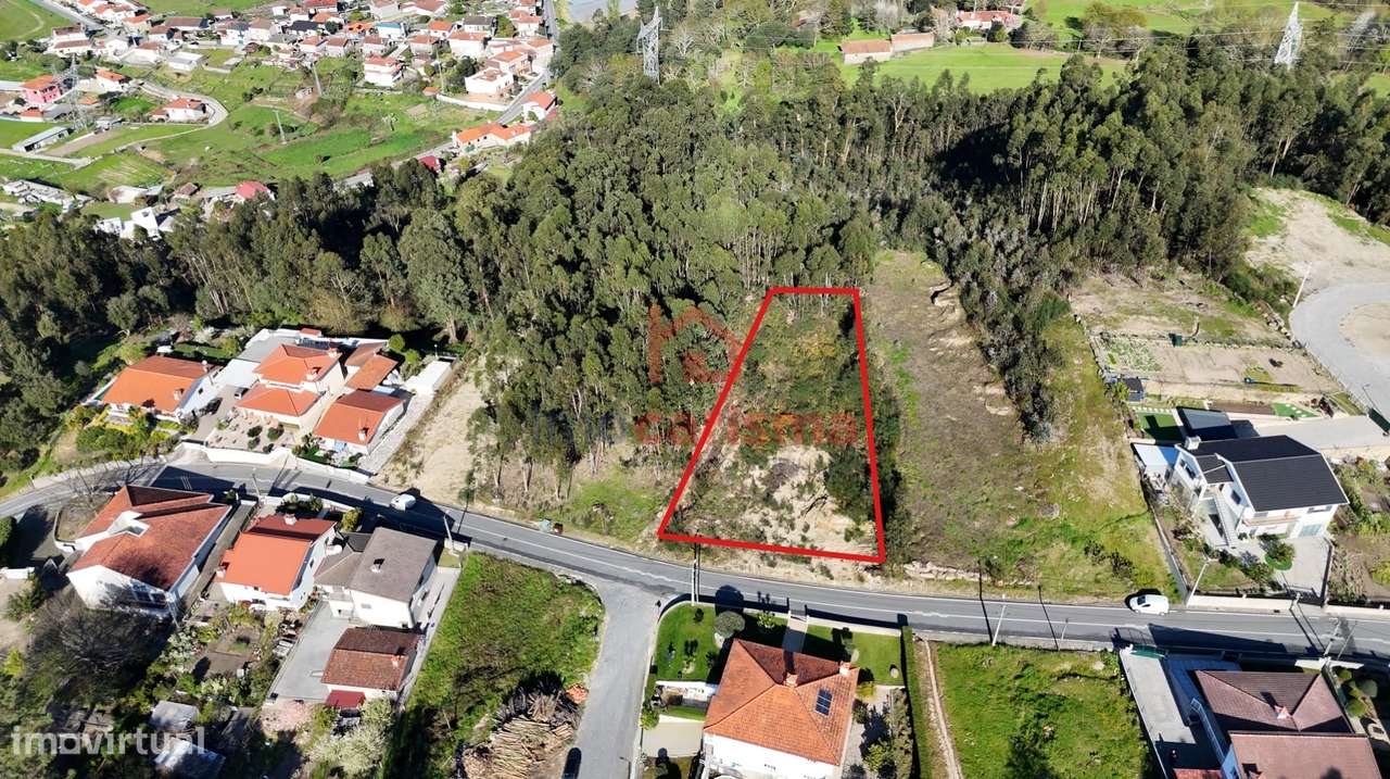 Terreno para construção com 3.400m2 em São Mamede de Negrelos, Santo T-0