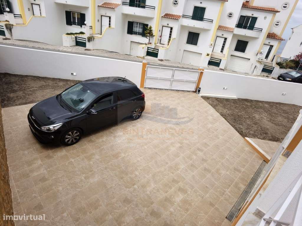 Moradia T3 na Ericeira com vista Mar-31