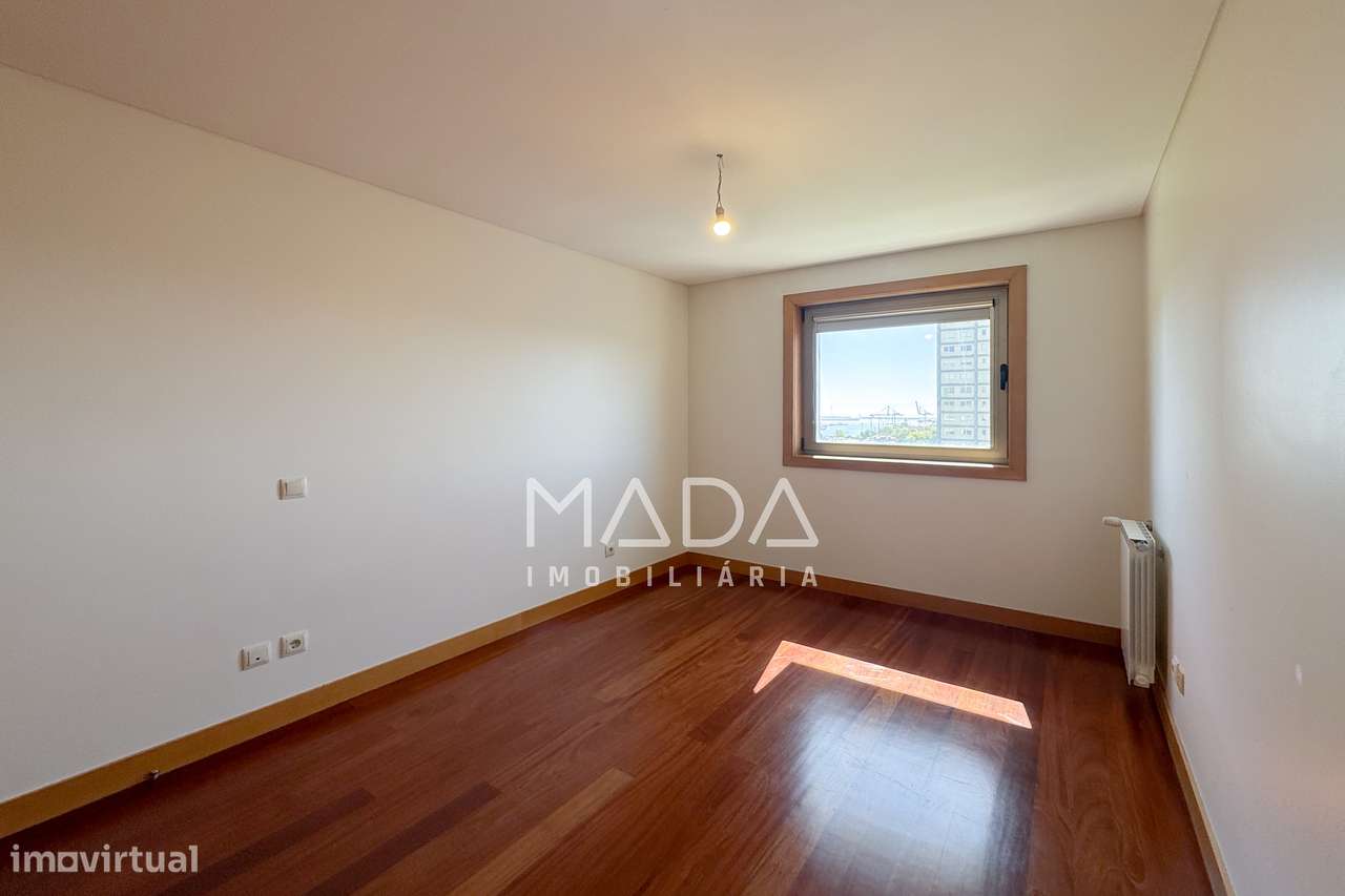 Apart. T4 duplex de luxo na zona da Exponor em Matosinhos, Porto-24